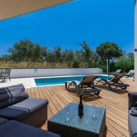 Holiday home Lana By Interhome *